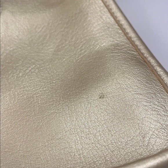 Ah-Dorned Gold Crossbody Bag with Black adjustable Strap / preowned - Picture 7 of 13